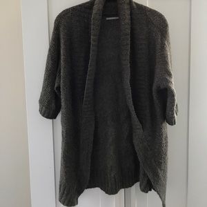 Olive green, cardigan with short sleeves